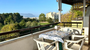 M410 - Marcelli, comodo trilocale con ampia terrazza